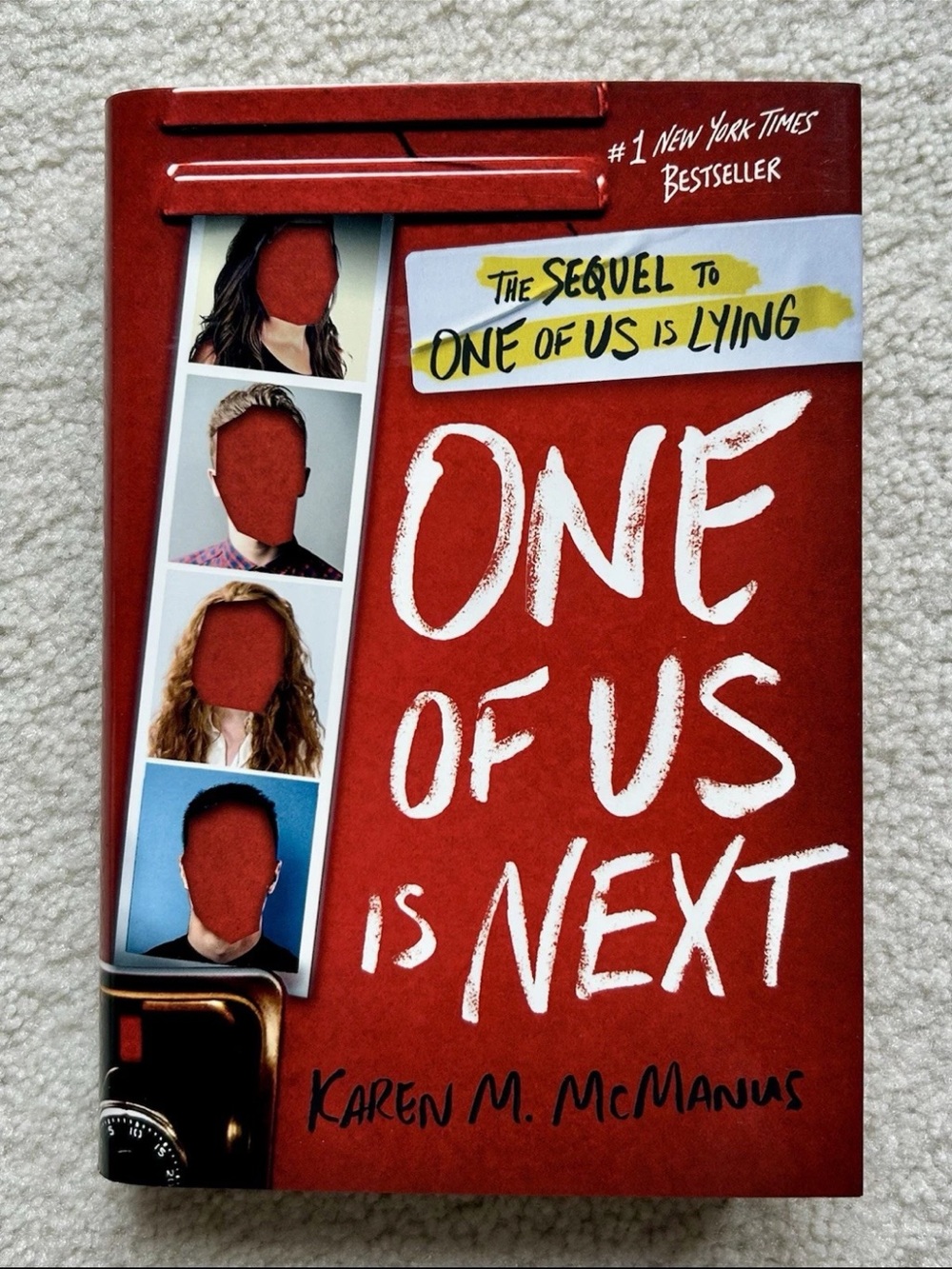 One of Us is Lying - Hardcovers - Picture 8 of 14